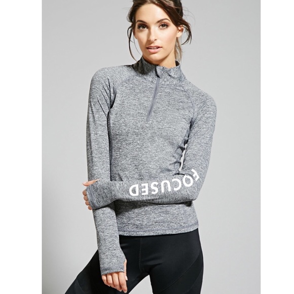 Tops - Athletic Fitted Woven Pullover Top